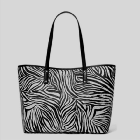 Michael Kors Carter Zebra Print Large
Open Tote Bag - Picture 10 of 11